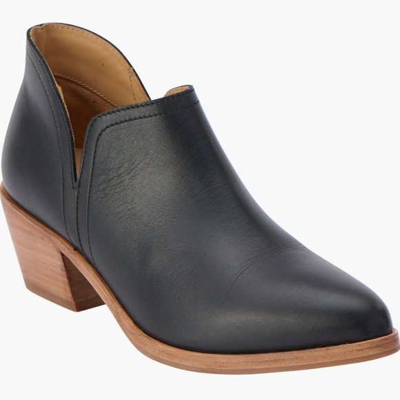 Nisolo Mia Everyday Ankle Bootie - Picture 1 of 9